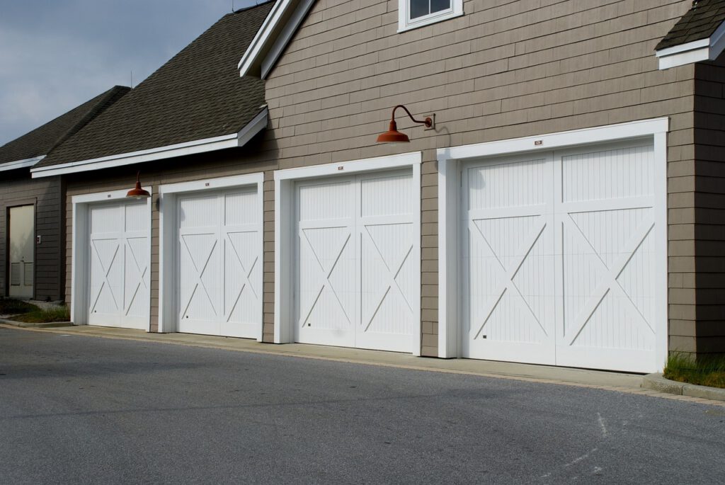 garage door with insulation